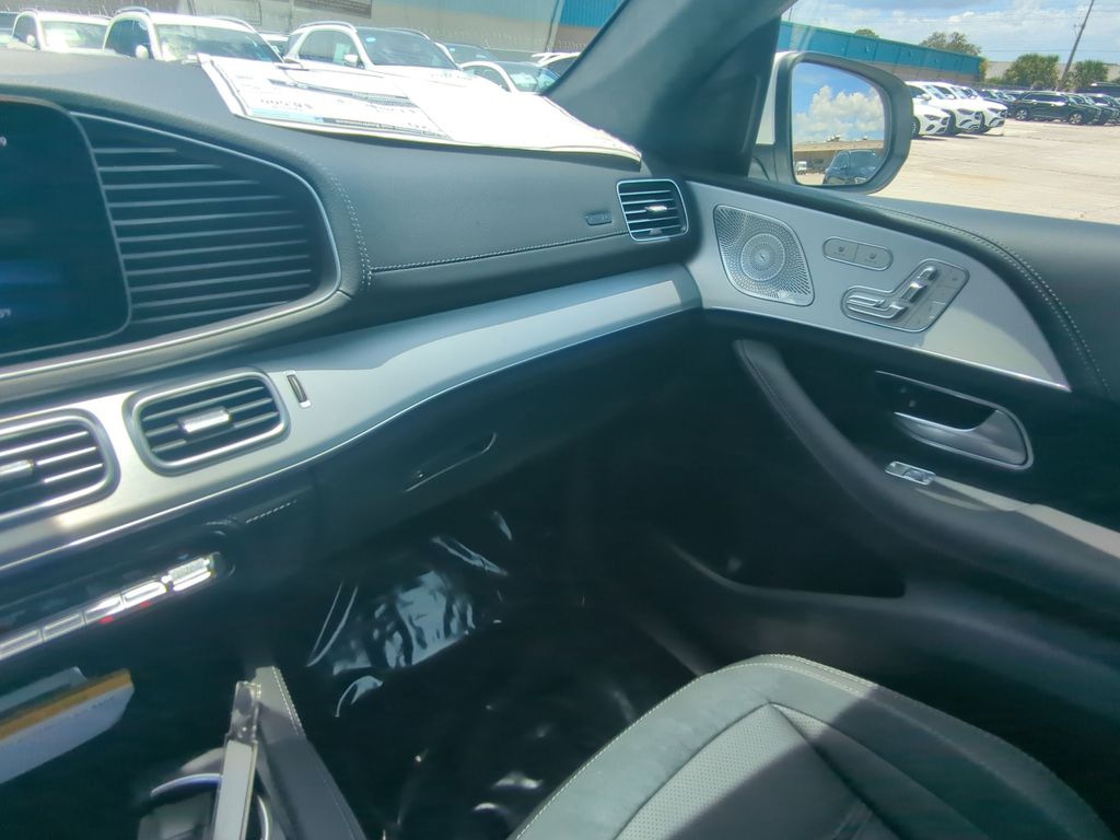 2025 Mercedes Benz GLE 53 AMG Coupe photo 4