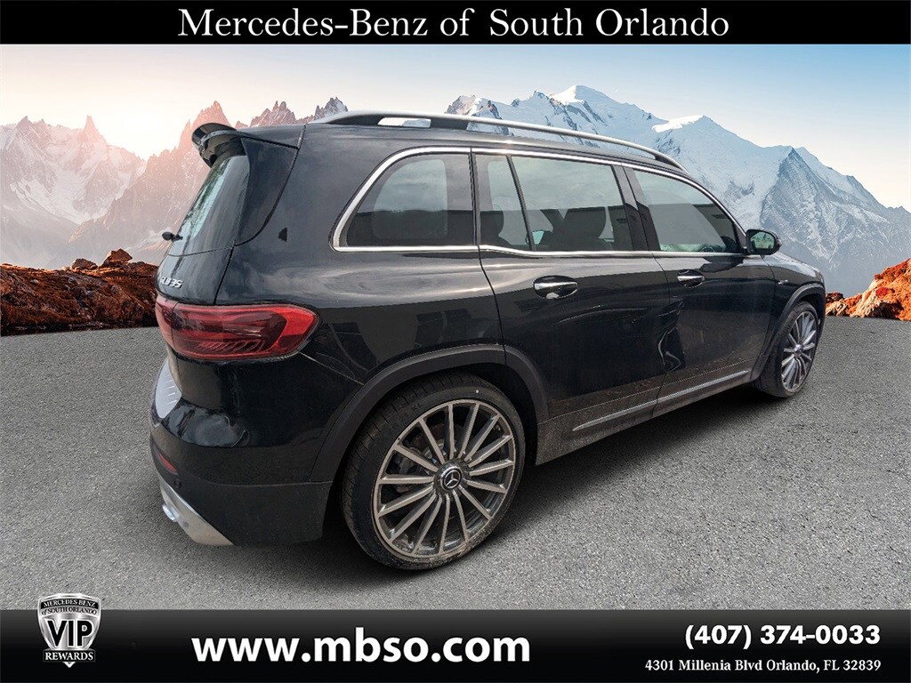 2024 Mercedes Benz GLB 35 AMG photo 2