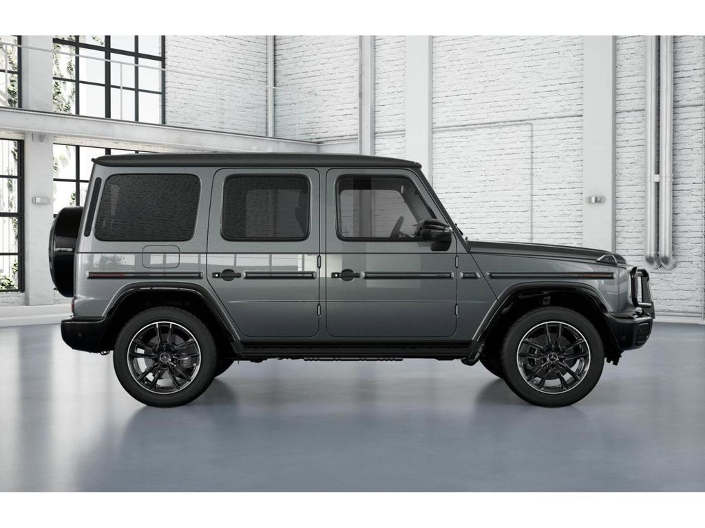 2025 Mercedes Benz G 550 photo 2