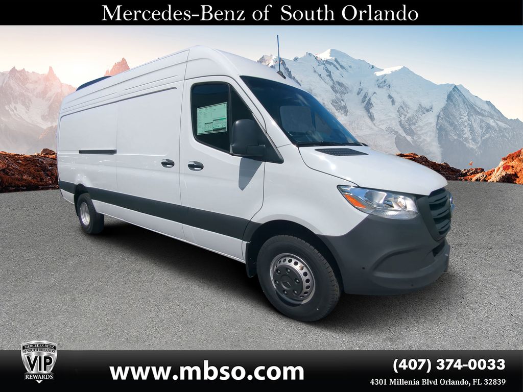 2026 Mercedes-Benz Sprinter Cargo Van Base's photo