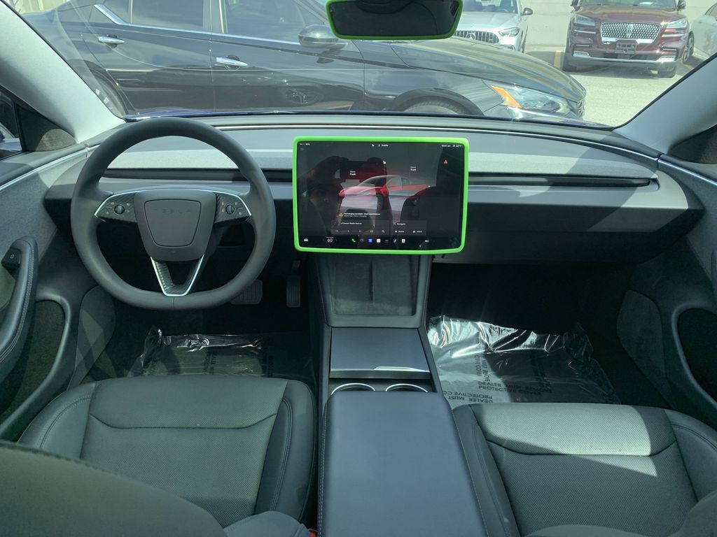 2025 Tesla Model 3 Long Range photo 2