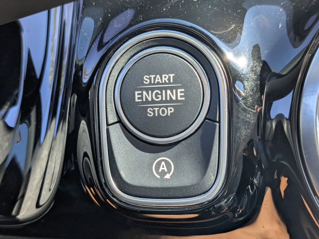 2025 Mercedes-Benz GLA GLA250 - Photo 13