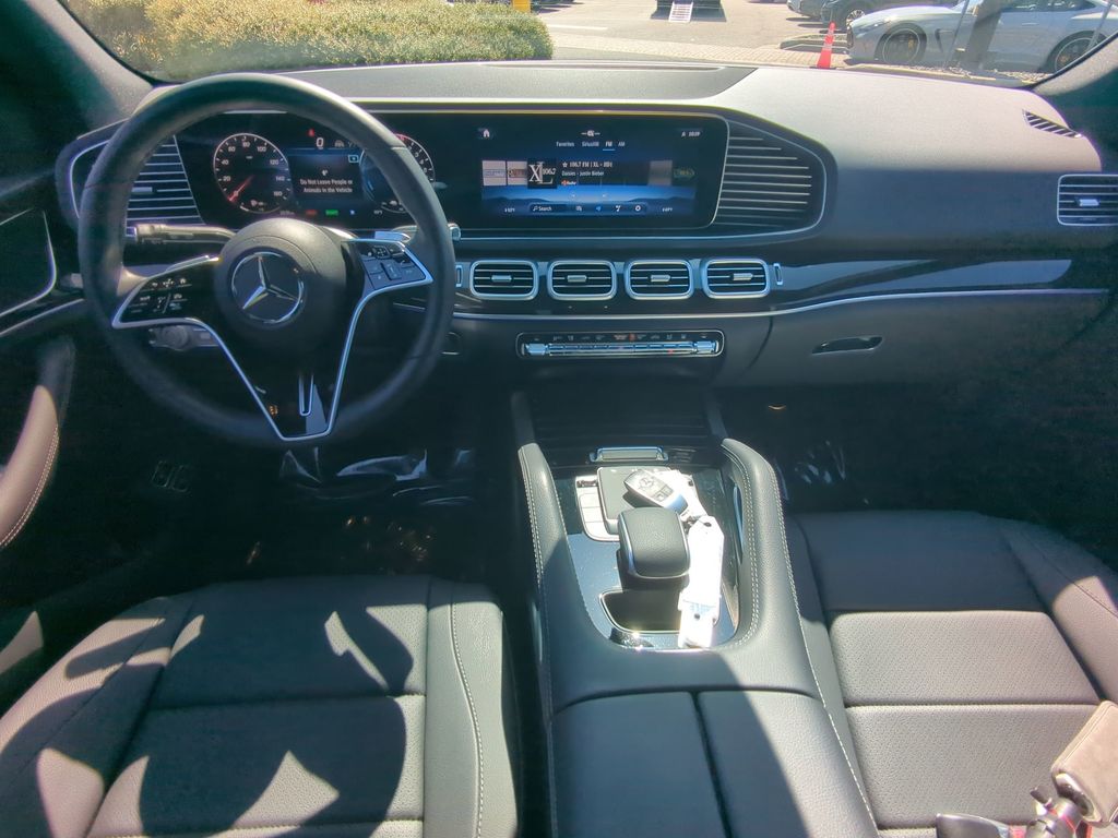 2025 Mercedes Benz GLE 450e 4MATIC photo 2