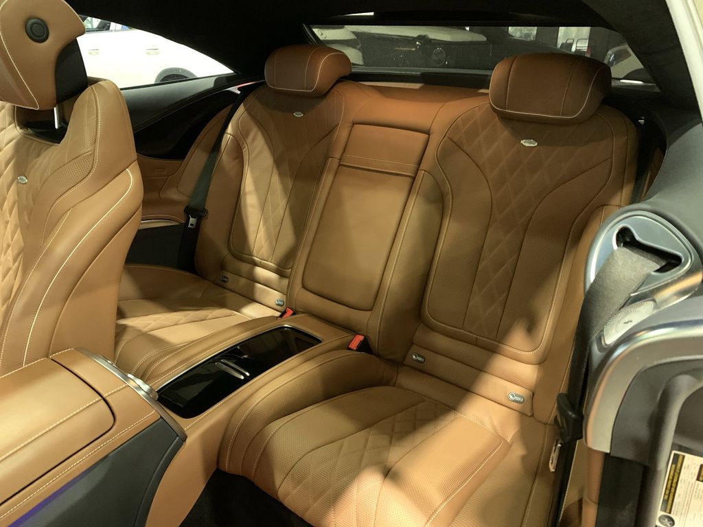 2019 Mercedes Benz S 560 4MATIC photo 4