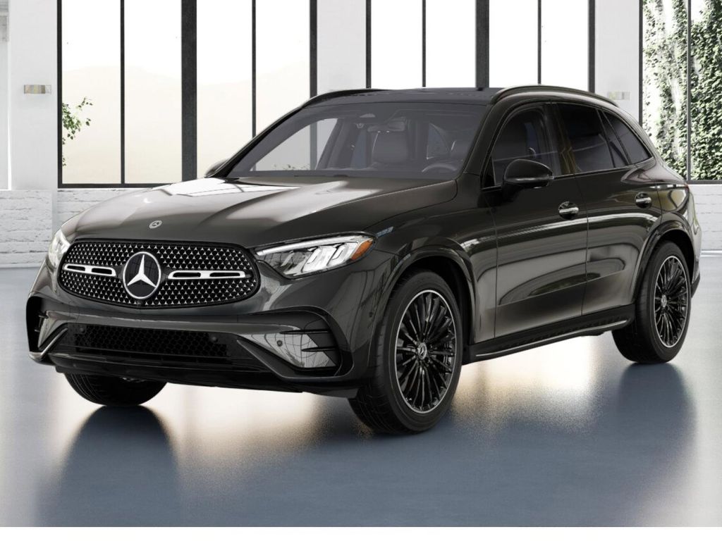 2026 Mercedes-Benz GLC Base's photo