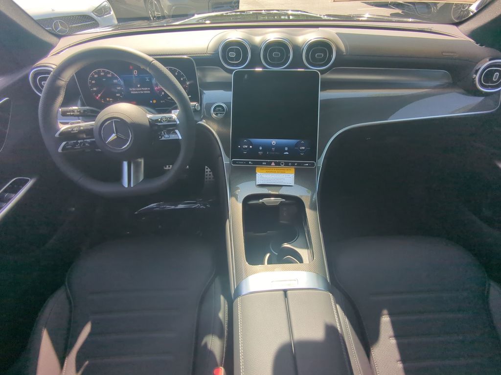 2025 Mercedes Benz GLC 300 4MATIC photo 2