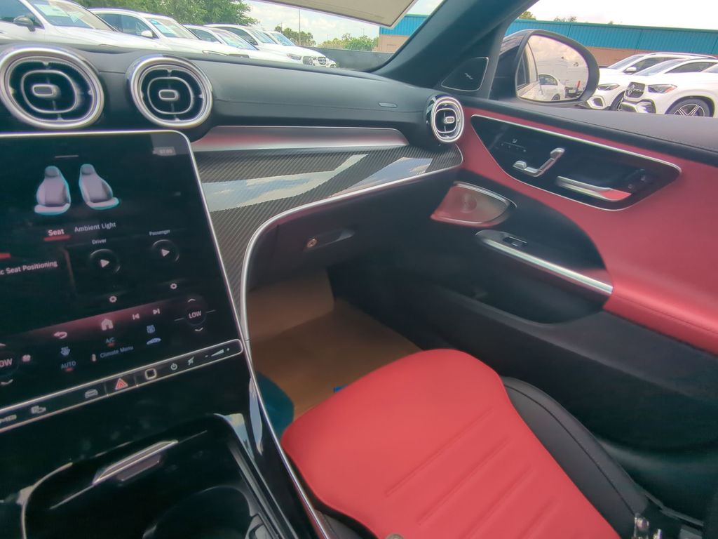 2025 Mercedes Benz C 43 AMG photo 4