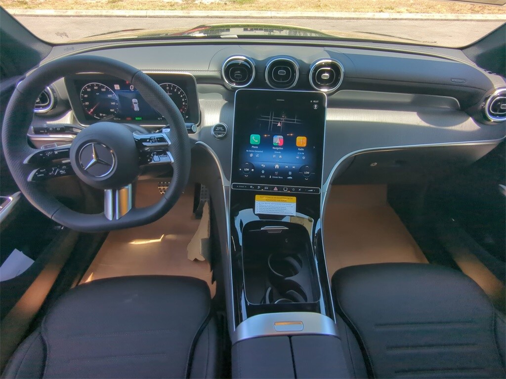 2025 Mercedes Benz GLC 350e 4MATIC photo 2