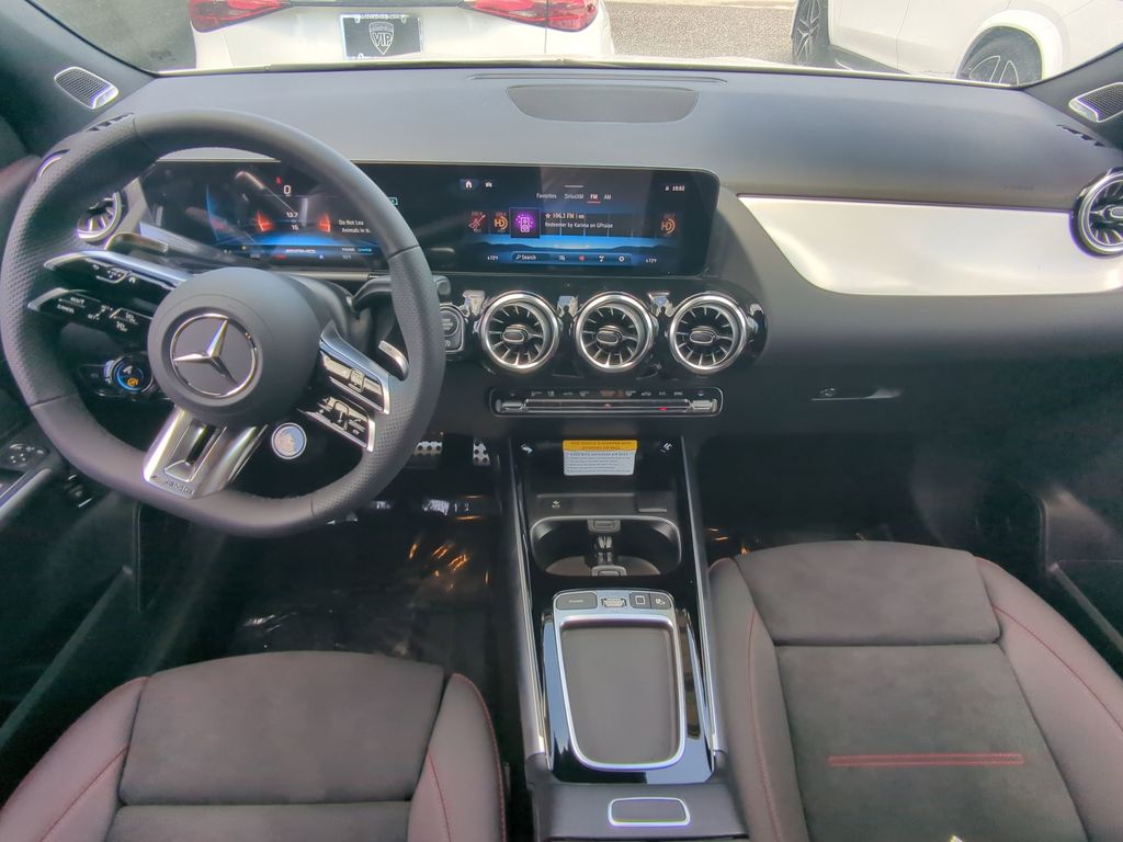 2025 Mercedes Benz GLA AMG 35 4MATIC photo 2