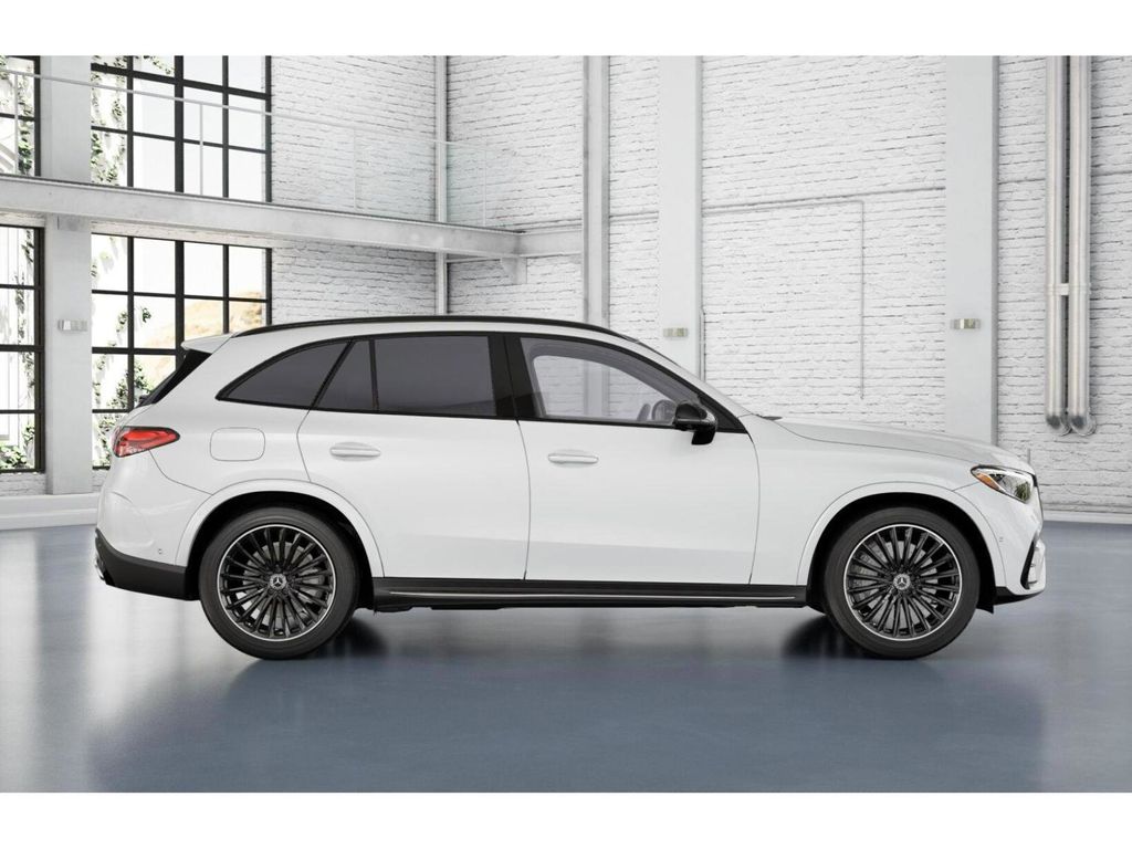 2026 Mercedes Benz GLC 300 4MATIC photo 2