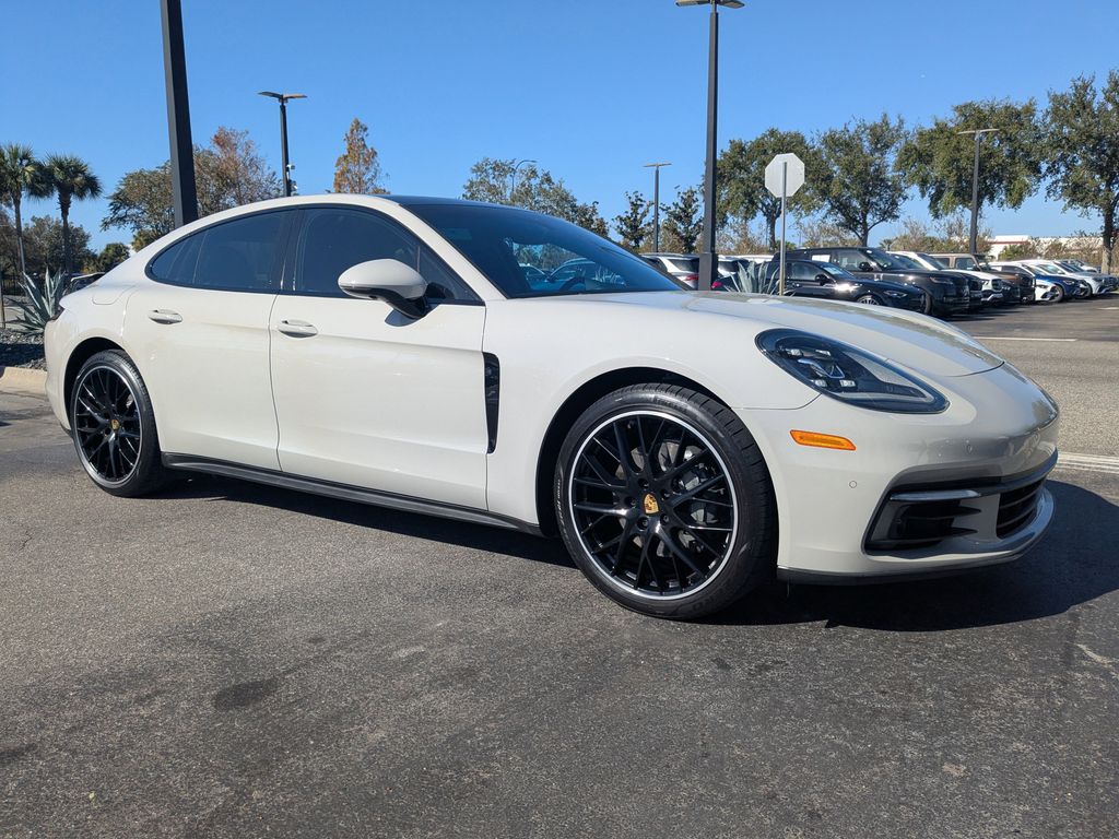 2018 Porsche Panamera