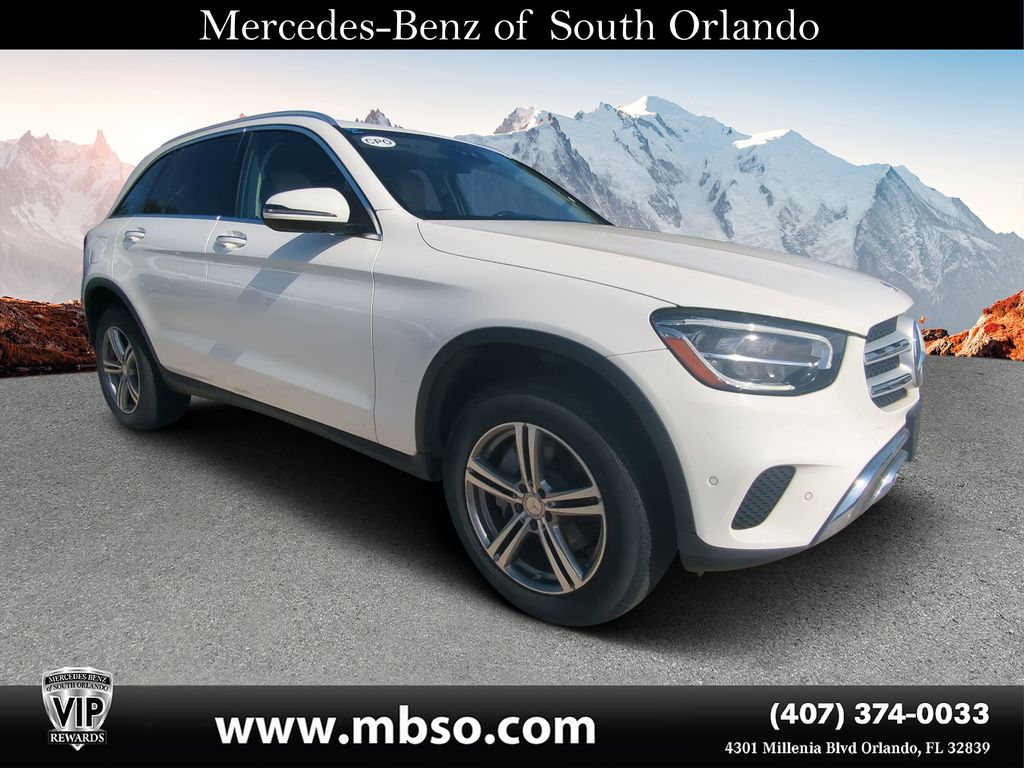 2022 Mercedes-Benz GLC GLC300's photo