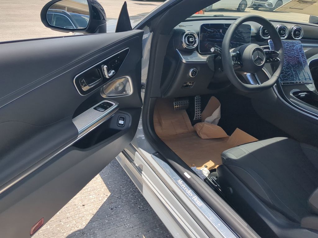 2024 Mercedes Benz CLE 300 photo 3