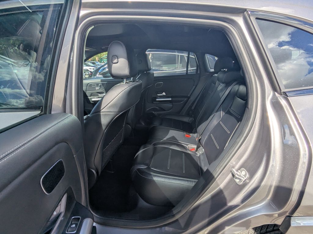 2025 Mercedes-Benz GLA GLA250 - Photo 25