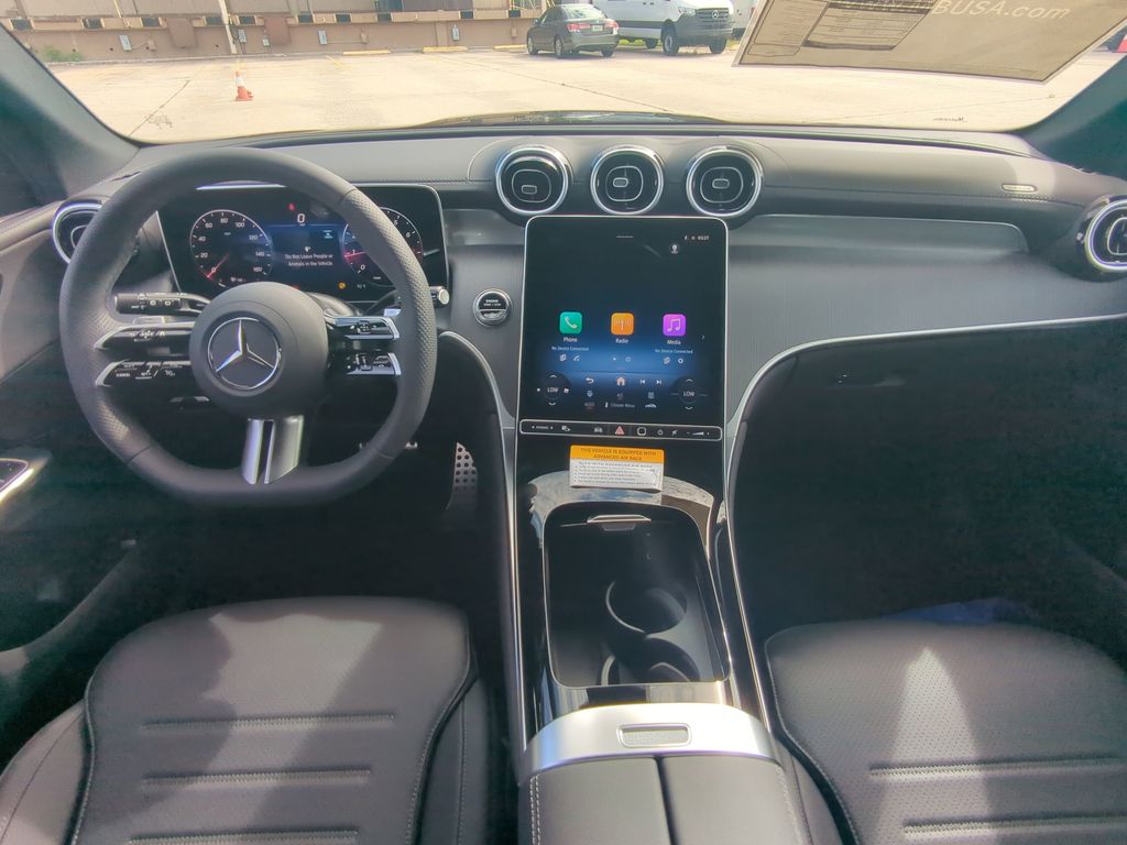 2026 Mercedes Benz GLC 300 photo 2
