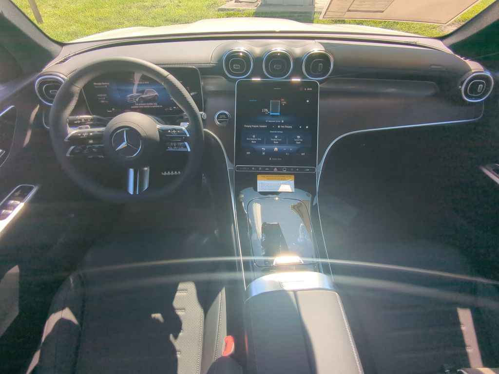 2025 Mercedes Benz GLC 350e 4MATIC photo 2