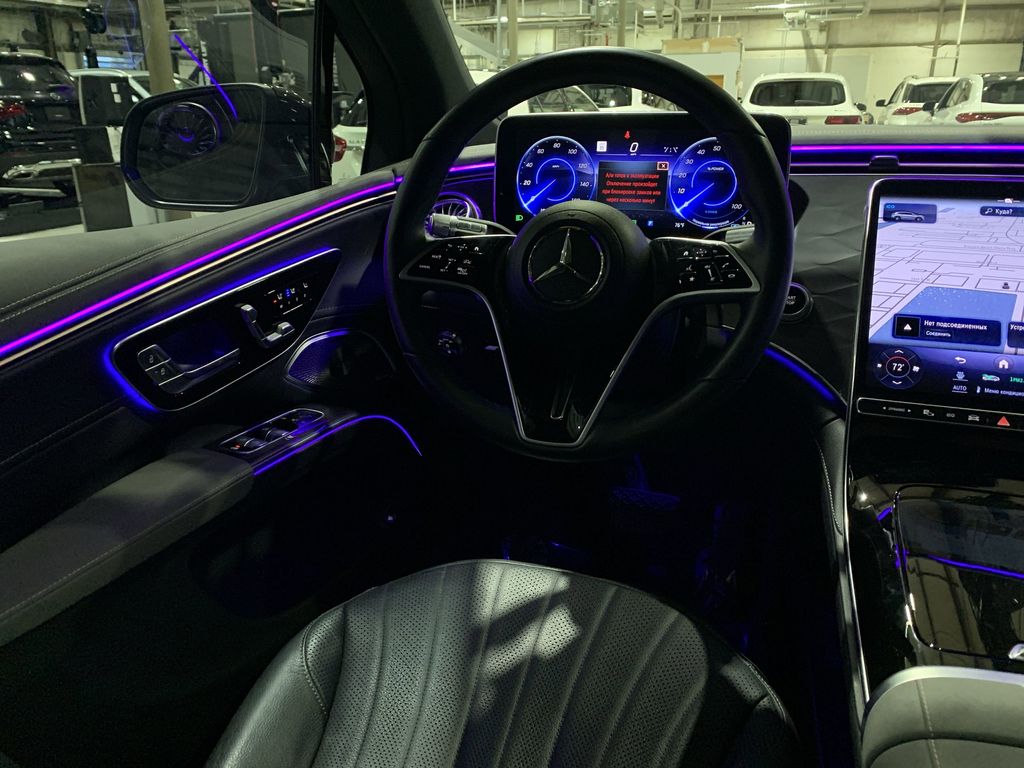 2023 Mercedes Benz EQS SUV 450 photo 2