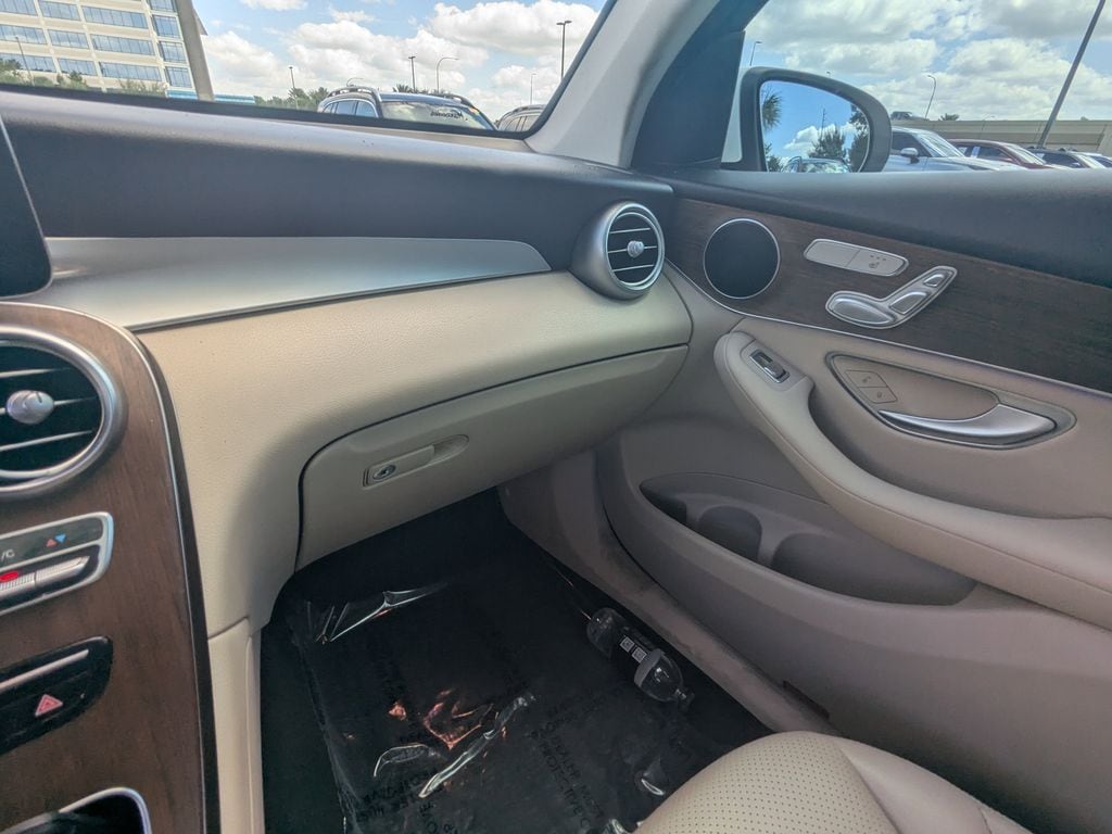 Certified 2022 Mercedes-Benz GLC  SUV