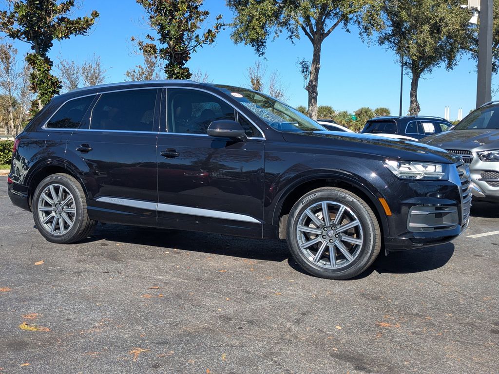 2019 Audi Q7 Premium Plus's photo