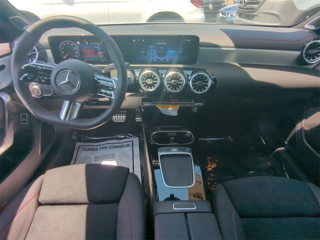 2025 Mercedes Benz CLA 250 4MATIC photo 2
