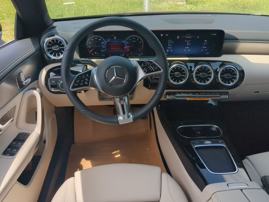 2025 Mercedes Benz CLA photo 3