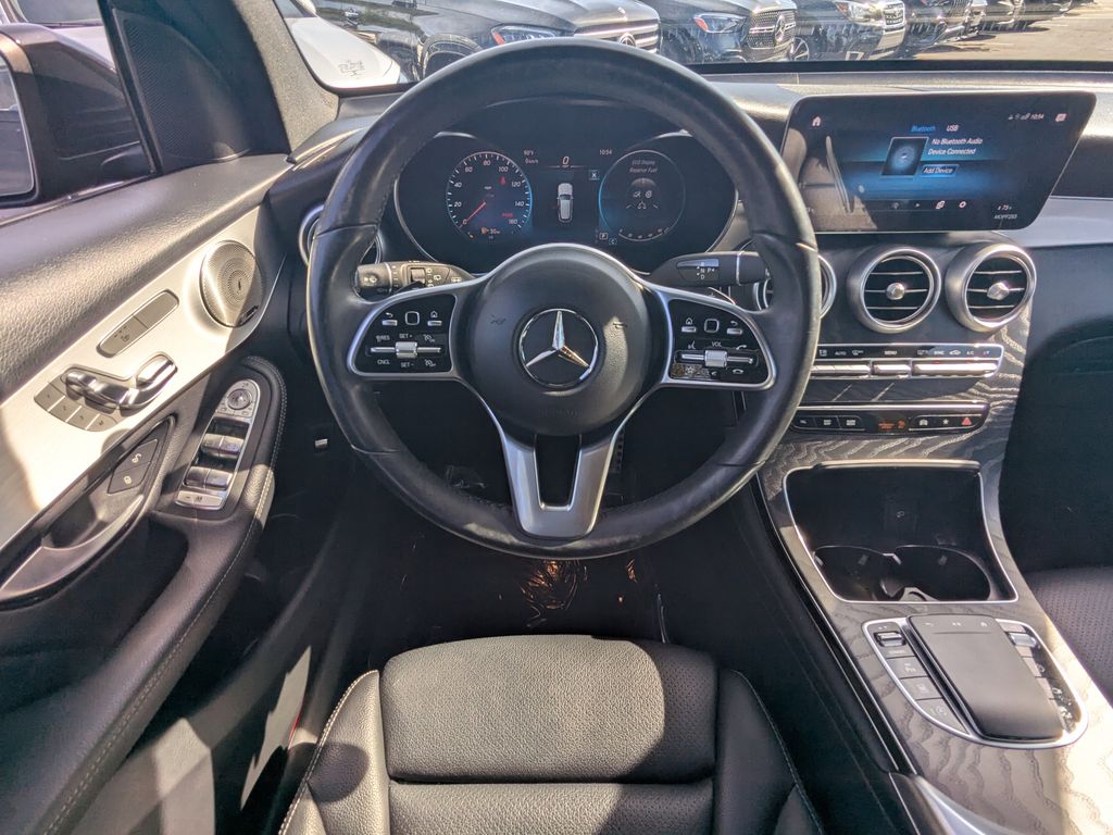 2021 Mercedes Benz GLC 300 photo 3