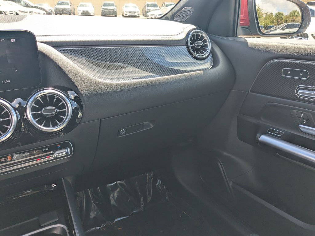 2023 Mercedes Benz GLA 250 photo 4