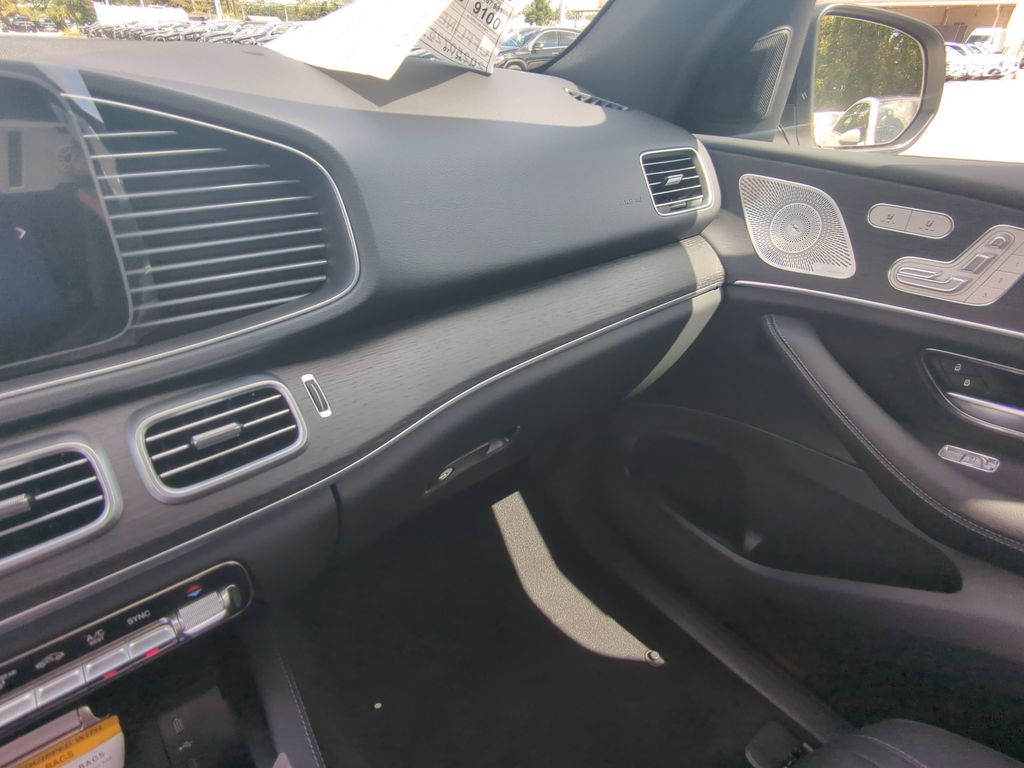 2026 Mercedes Benz GLE 350 4MATIC photo 4