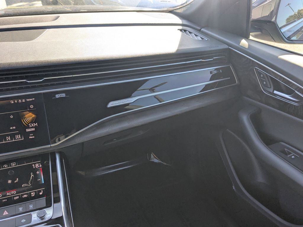 2021 Audi Q8 line Premium Plus photo 3