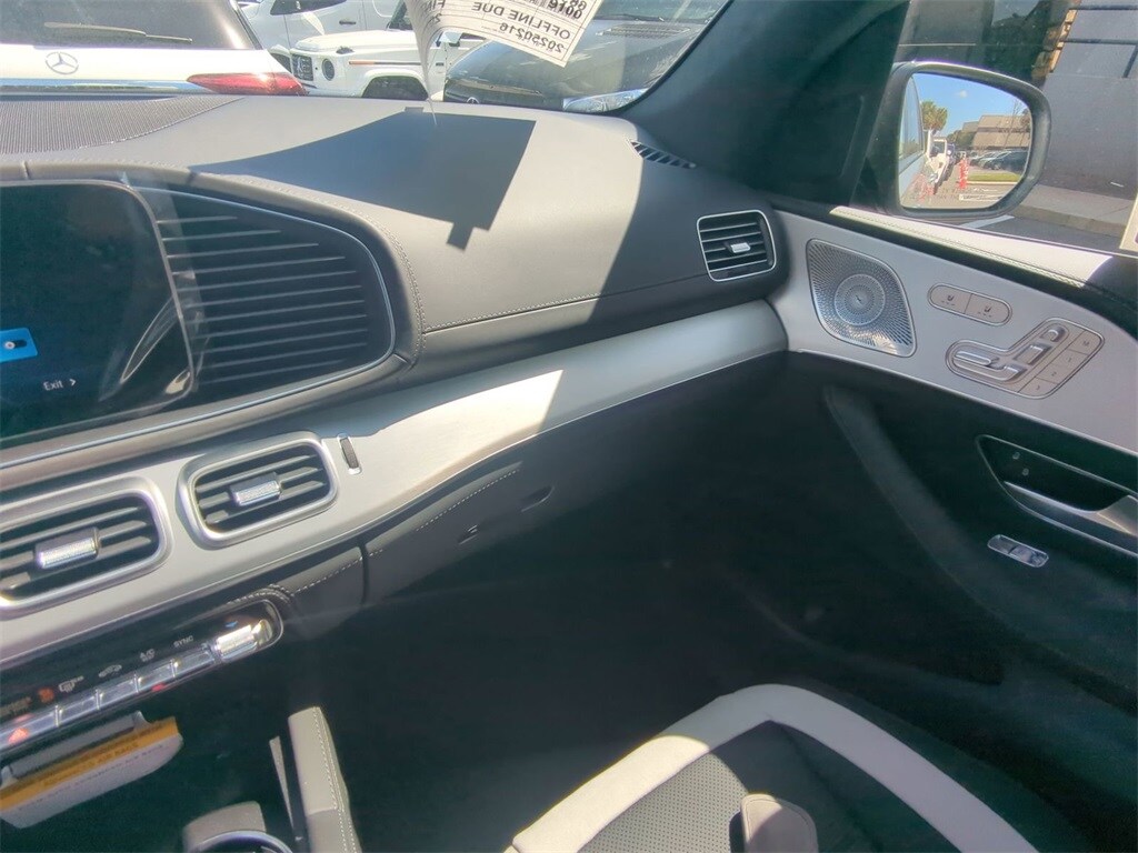 2025 Mercedes Benz GLE 63 S AMG photo 4