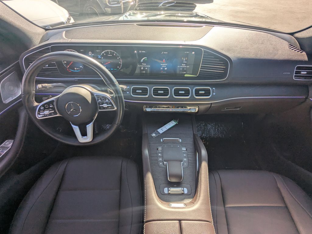 2022 Mercedes Benz GLS 4MATIC photo 2