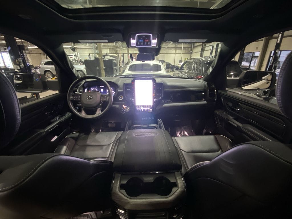 2025 RAM Ram 1500 Pickup Limited's photo