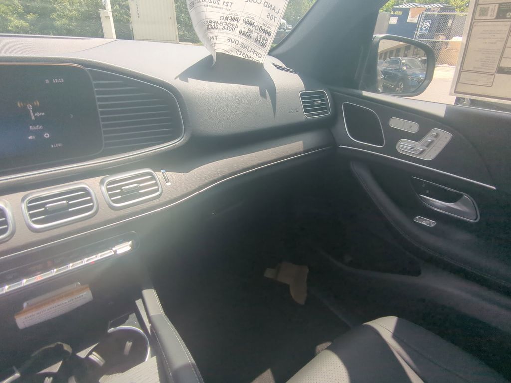 2025 Mercedes Benz GLE 350 4MATIC photo 4