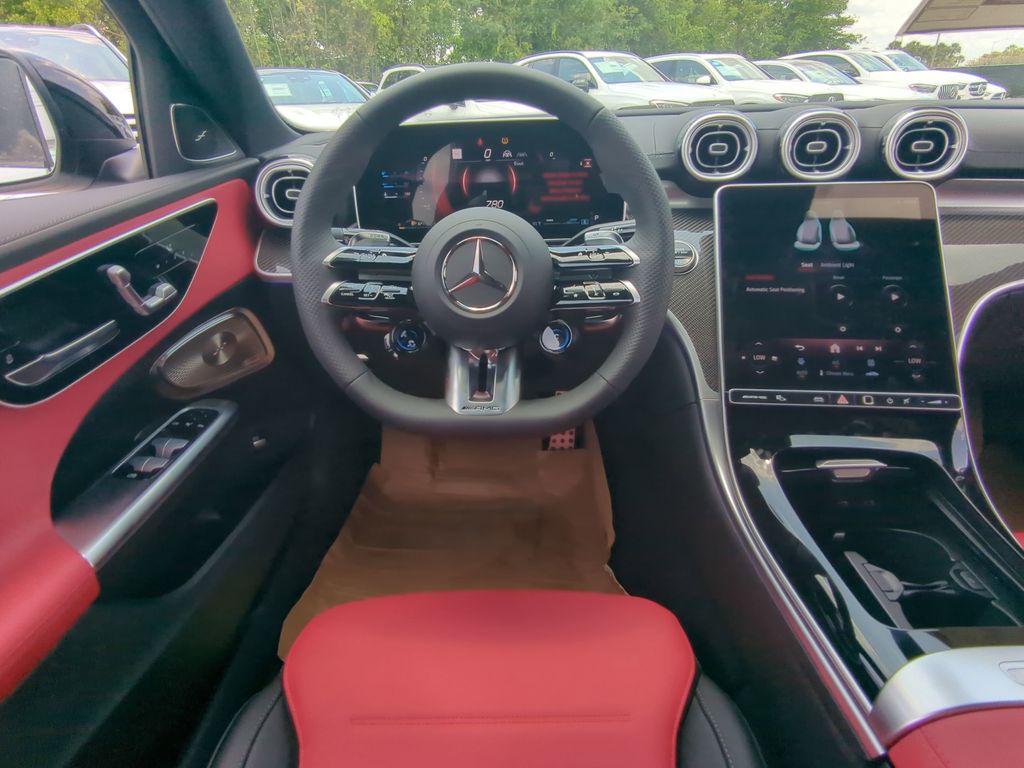 2025 Mercedes Benz C 43 AMG photo 3