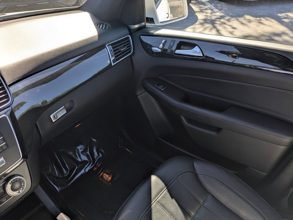 2018 Mercedes Benz GLE 350 photo 4