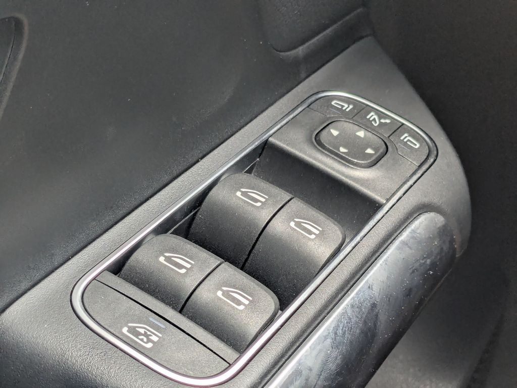 2024 Mercedes-Benz GLA GLA35 AMG - Photo 9
