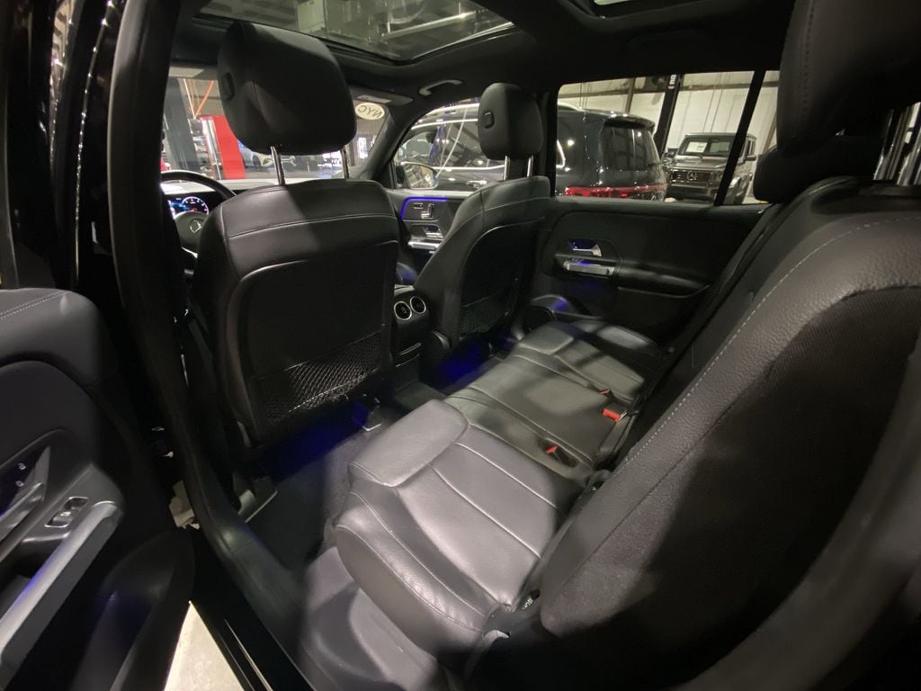 2020 Mercedes Benz GLB 250 photo 4