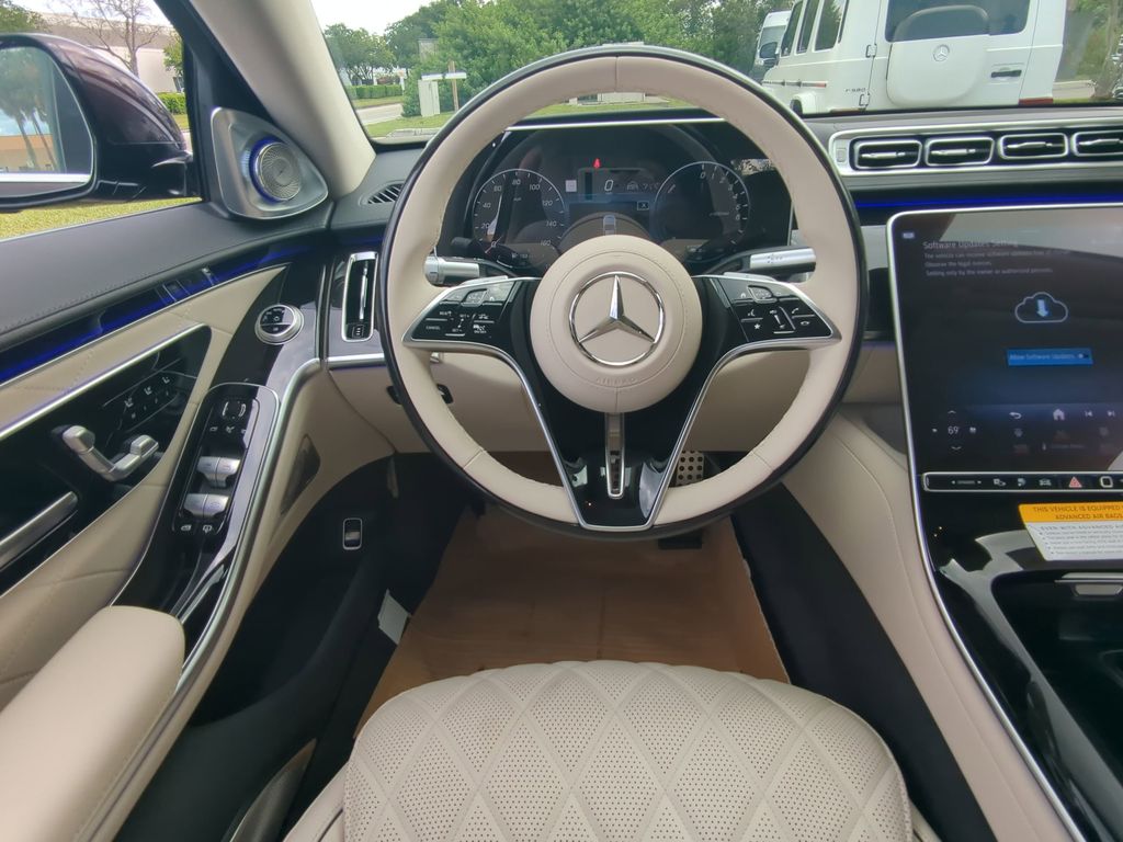 2026 Mercedes Benz S 580e 4MATIC photo 3