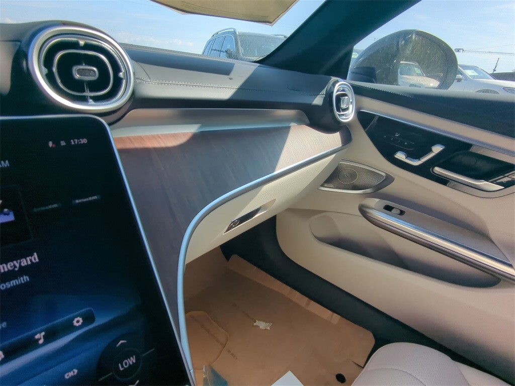 2024 Mercedes Benz CLE 300 photo 4