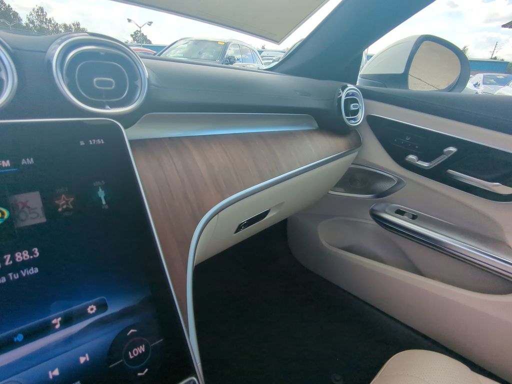 2024 Mercedes Benz CLE 300 4MATIC photo 4