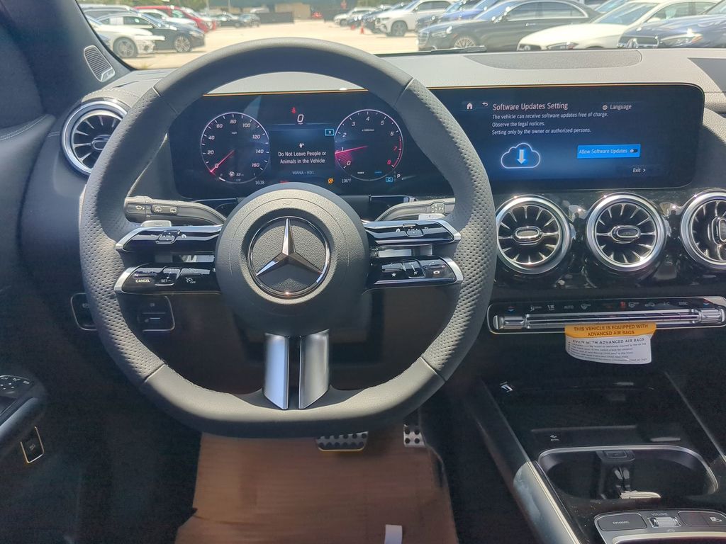 2025 Mercedes Benz GLA 250 photo 3