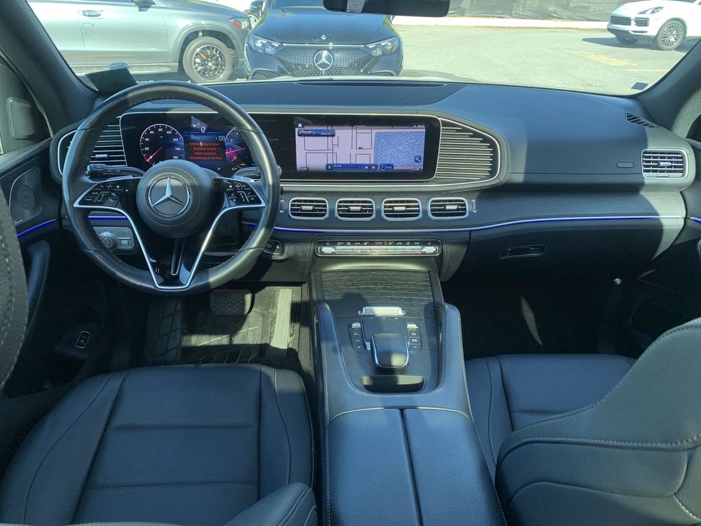 2024 Mercedes Benz GLE 4MATIC photo 2