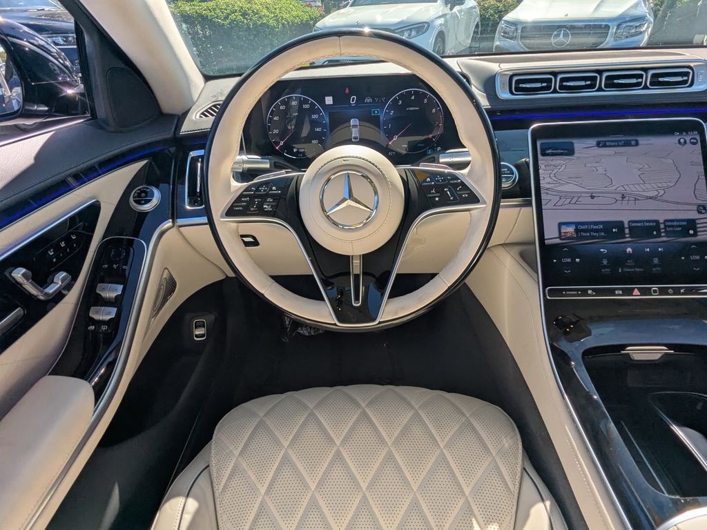 2024 Mercedes Benz S 580 4MATIC photo 3