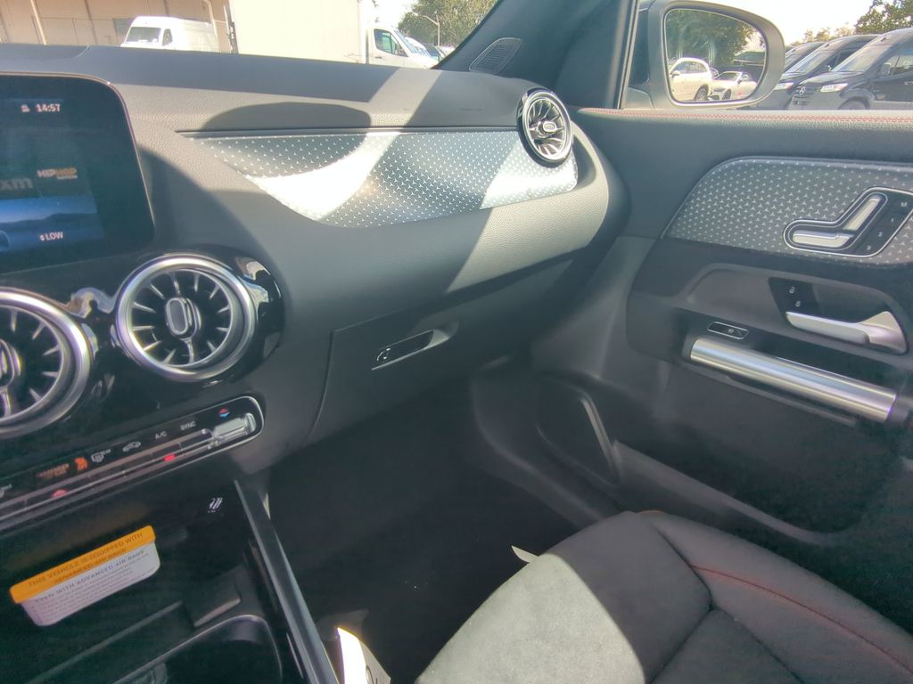 2026 Mercedes Benz GLA 250 photo 4
