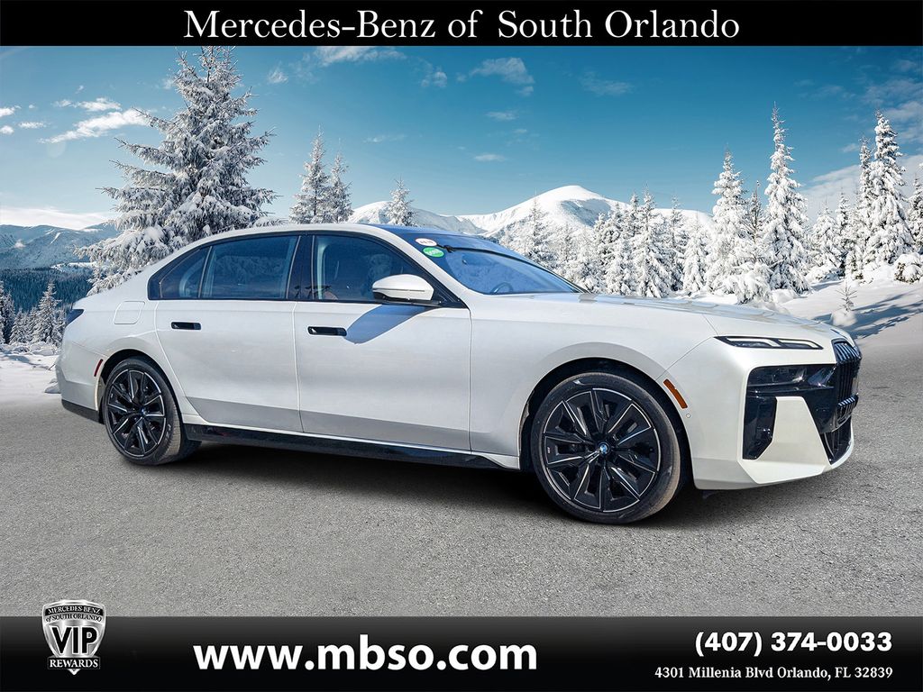 2023 BMW 7 Series 760i's photo