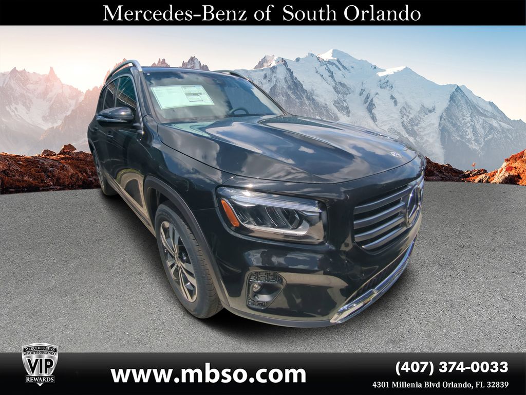2025 Mercedes-Benz GLB Base's photo