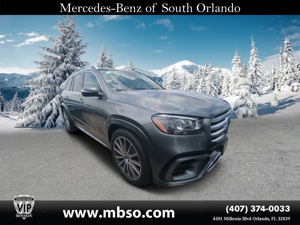 2025 Mercedes-Benz GLS Base's photo
