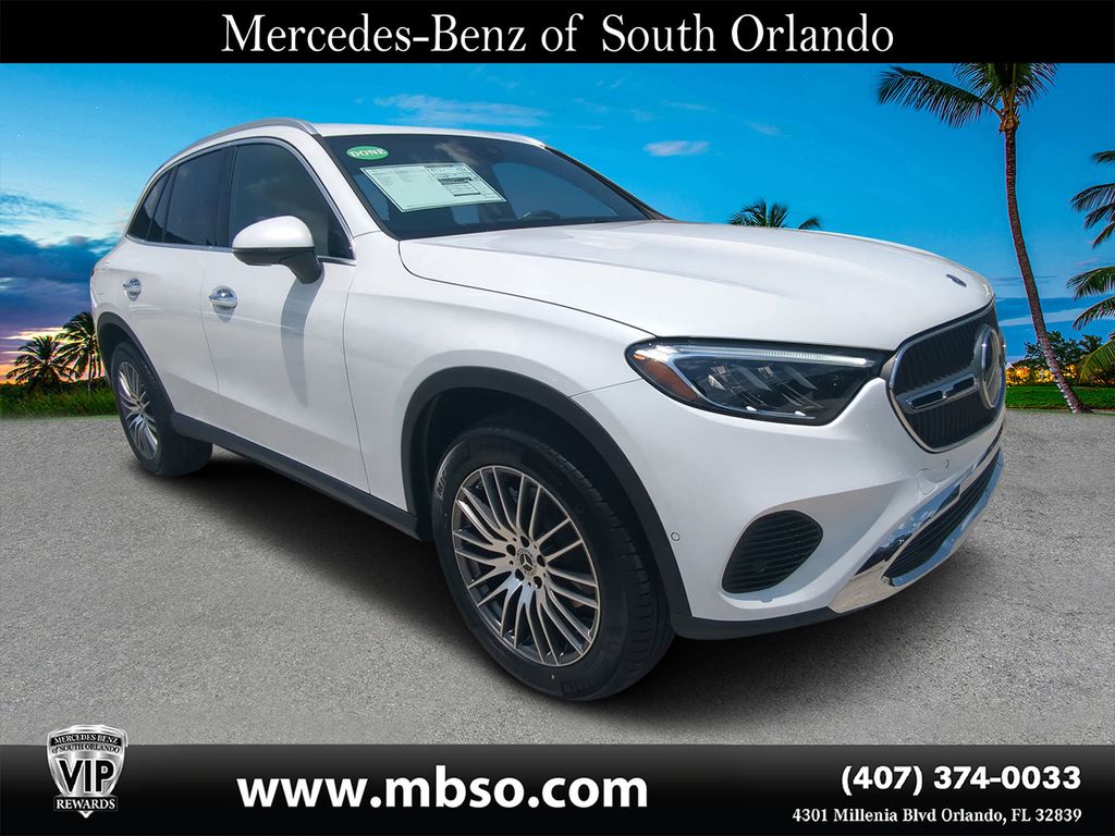 2025 Mercedes-Benz GLC Base's photo