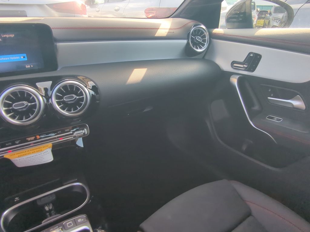 2026 Mercedes Benz CLA 250 photo 4