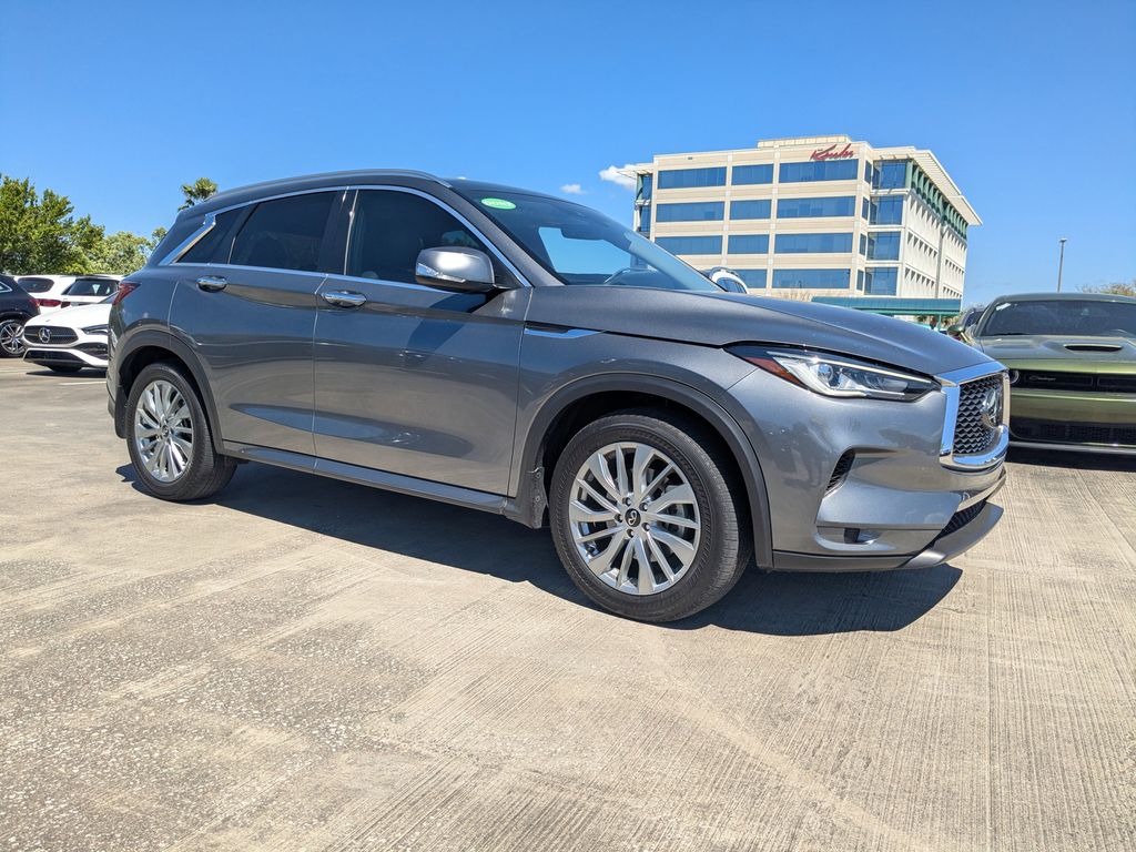 2023 INFINITI QX50 Luxe